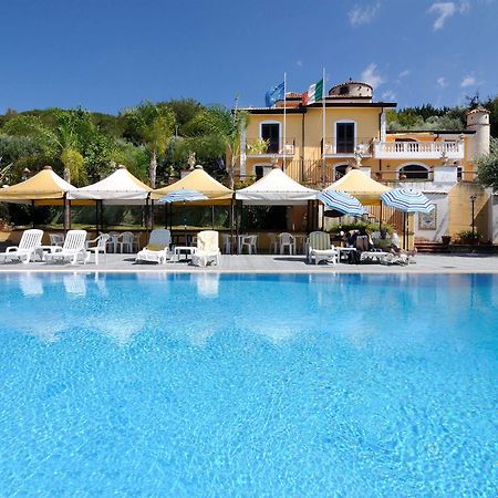 Hotel Villa La Colombaia Agropoli Buitenkant foto