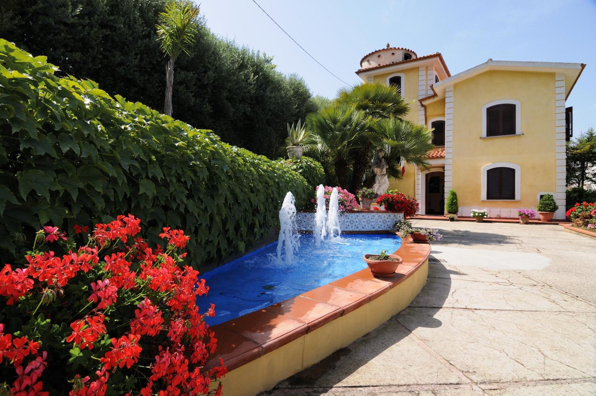 Hotel Villa La Colombaia Agropoli Buitenkant foto