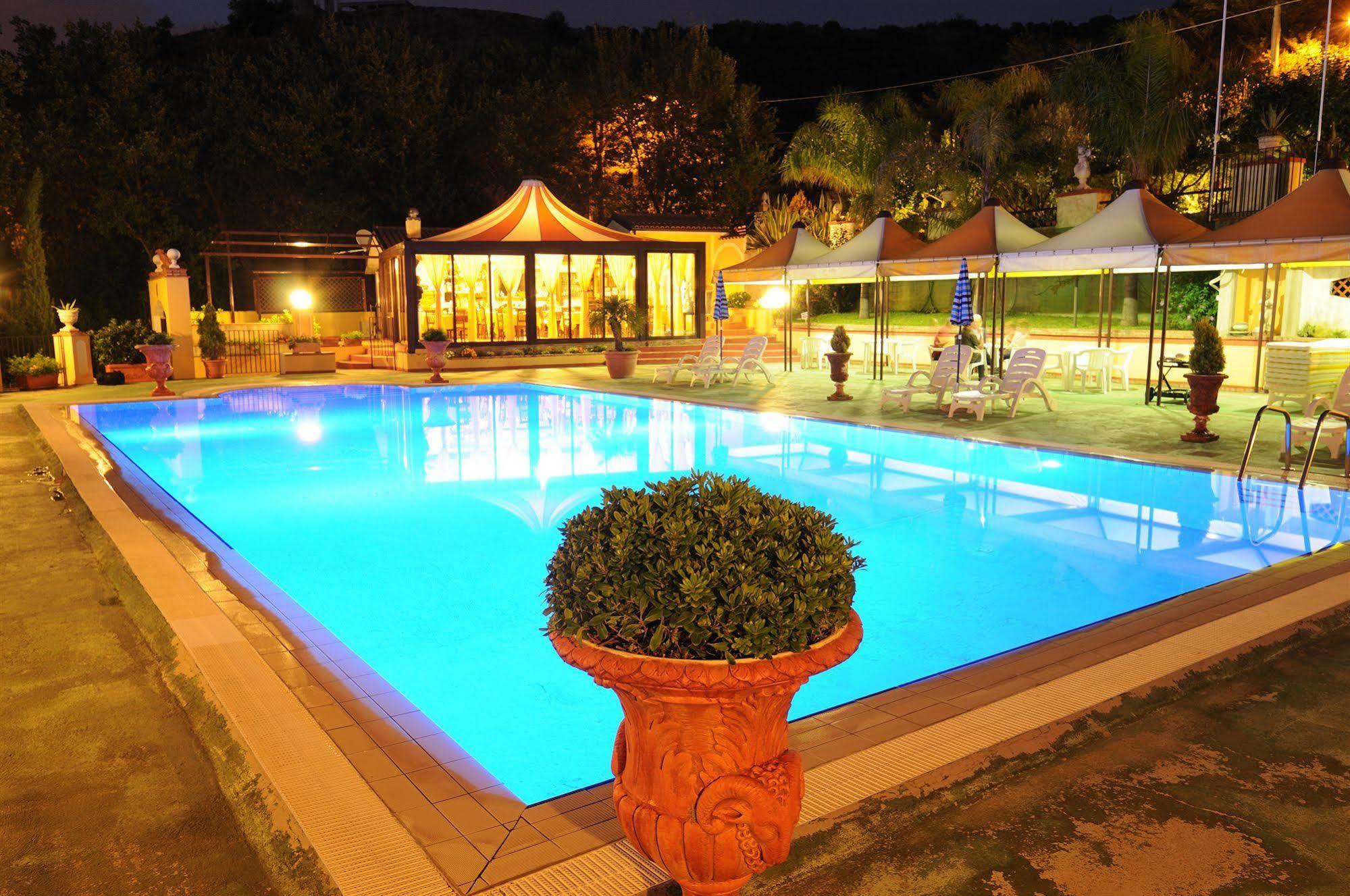 Hotel Villa La Colombaia Agropoli Buitenkant foto