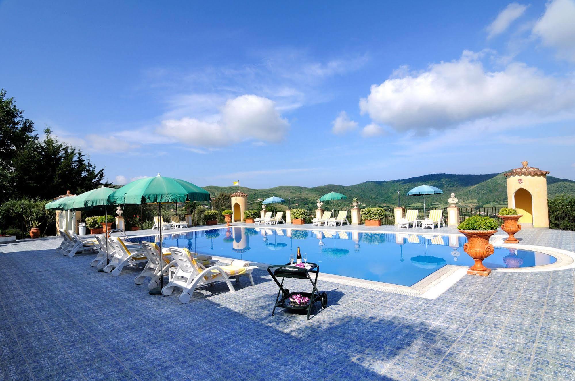 Hotel Villa La Colombaia Agropoli Buitenkant foto
