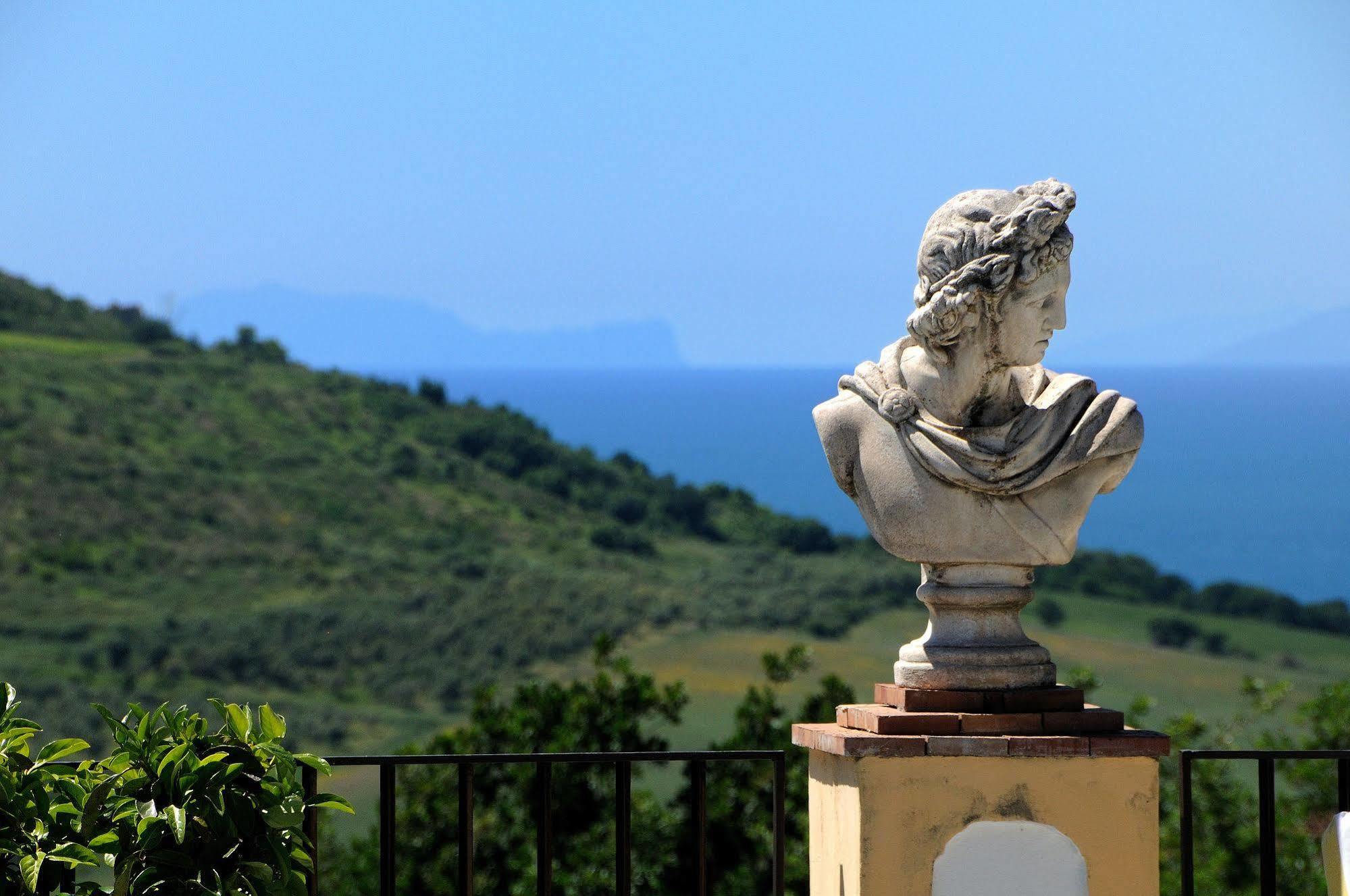 Hotel Villa La Colombaia Agropoli Buitenkant foto