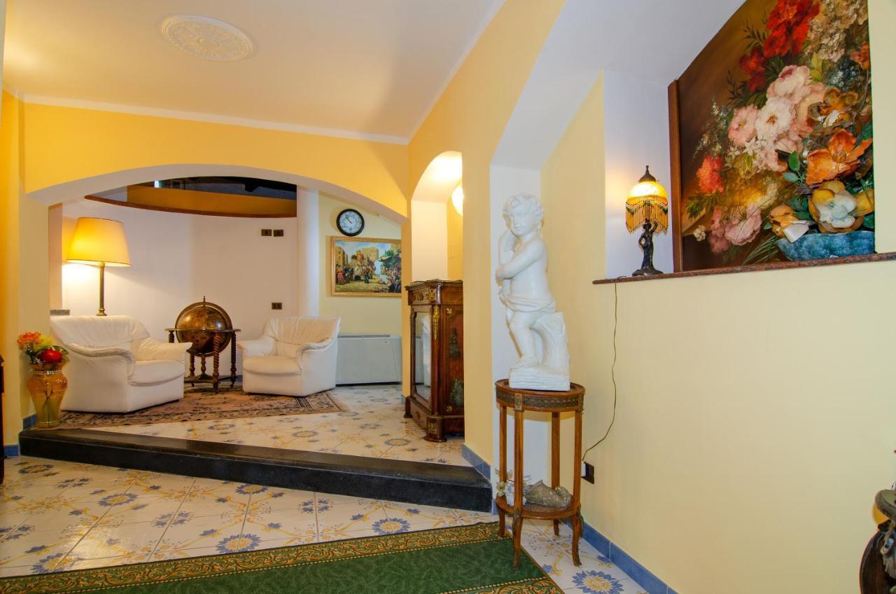 Hotel Villa La Colombaia Agropoli Buitenkant foto