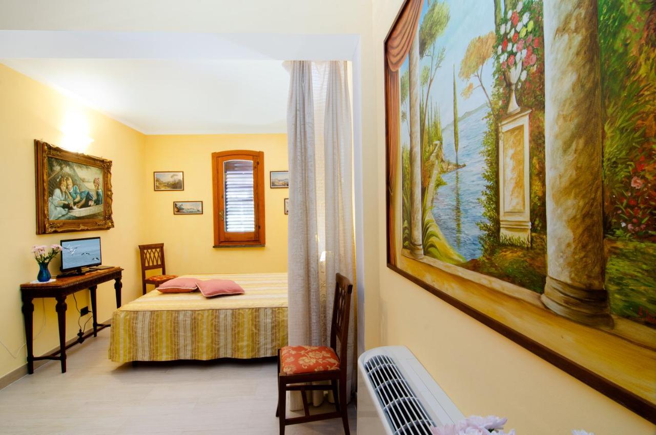 Hotel Villa La Colombaia Agropoli Buitenkant foto