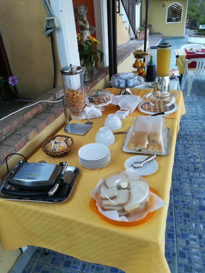 Hotel Villa La Colombaia Agropoli Buitenkant foto